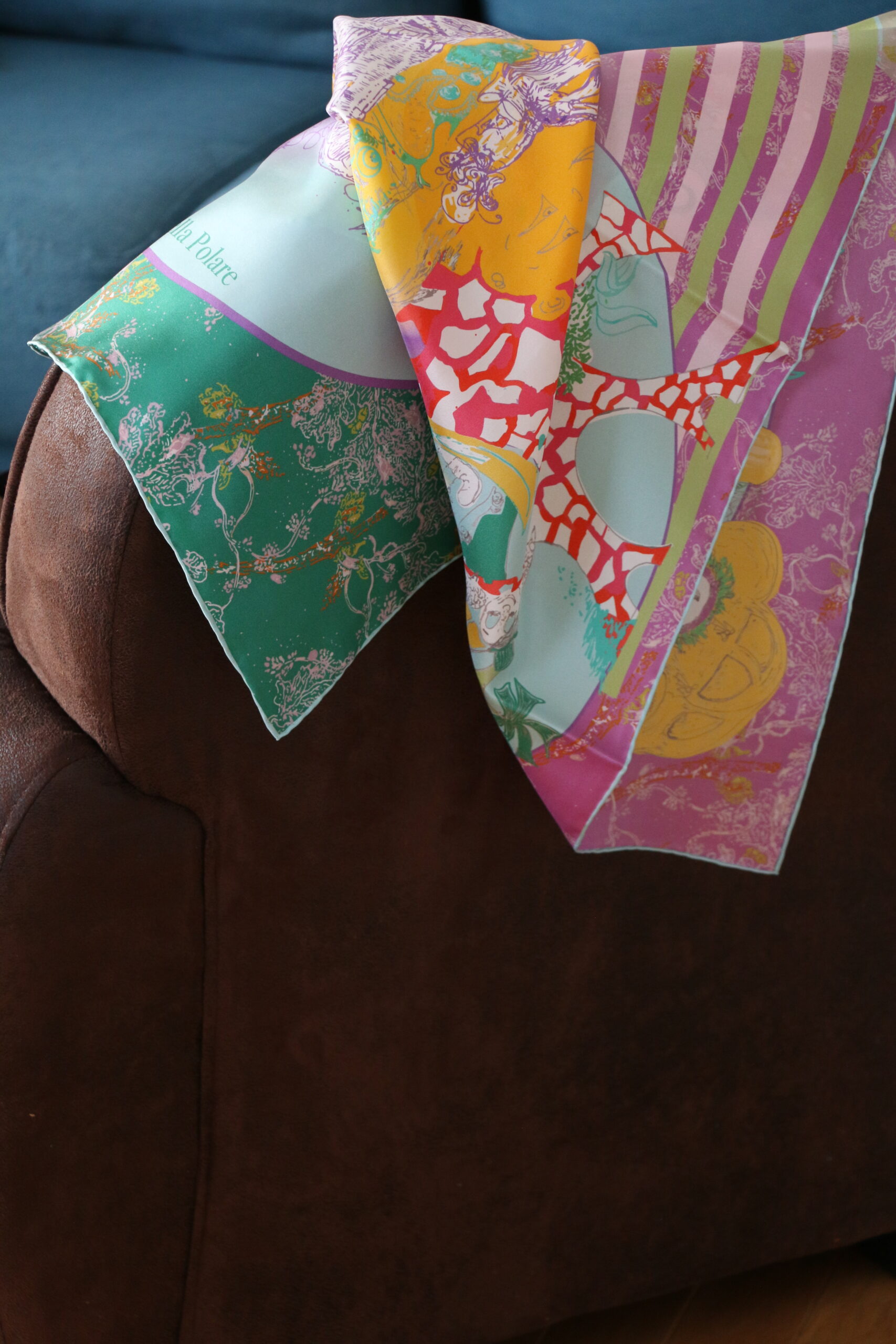 Silk Scarves "Minotaure in Arles" violet by Stella Polare - Image 10