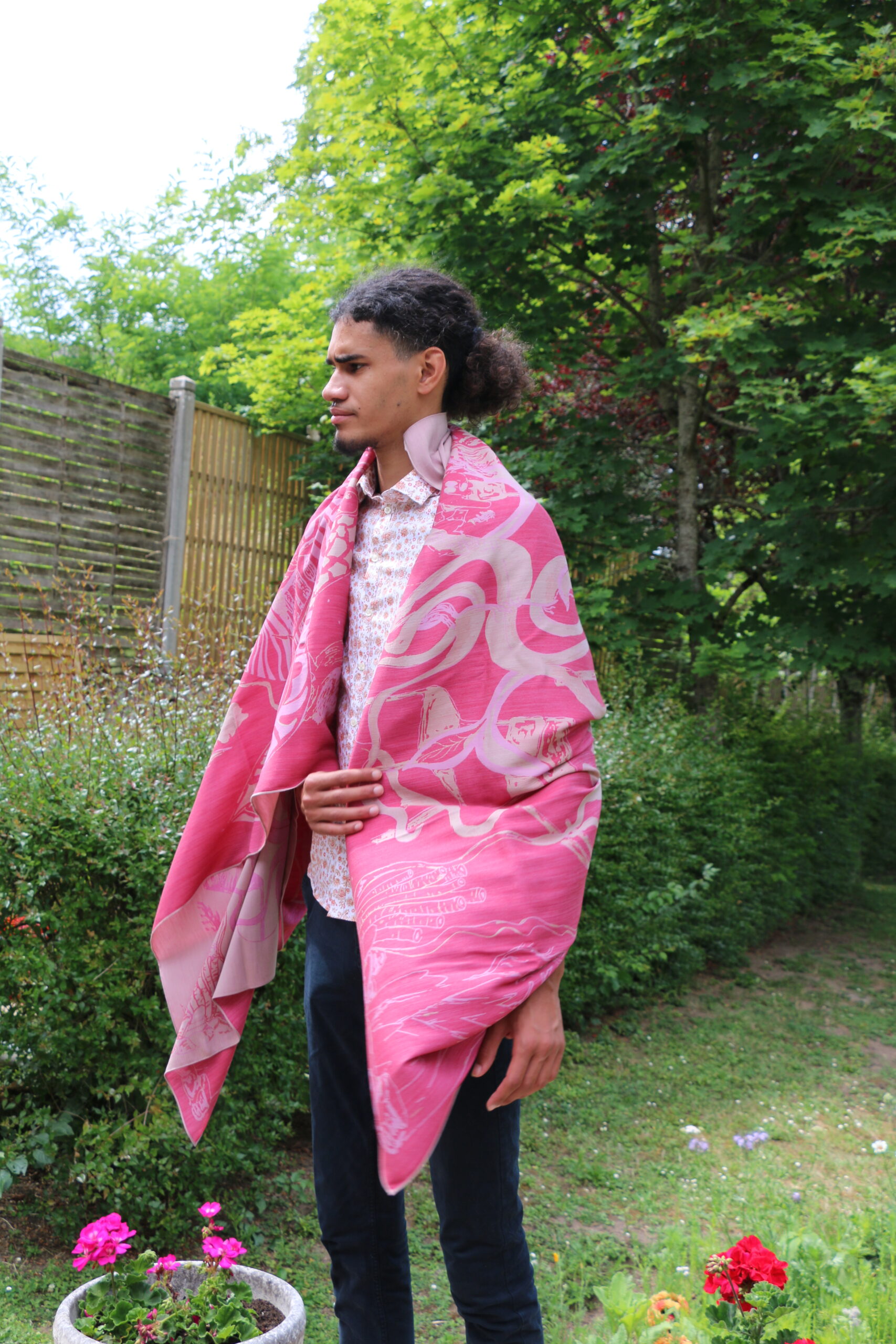 "Minotaure in waters" jacquard drawing by Stella Polare : rose - Image 4