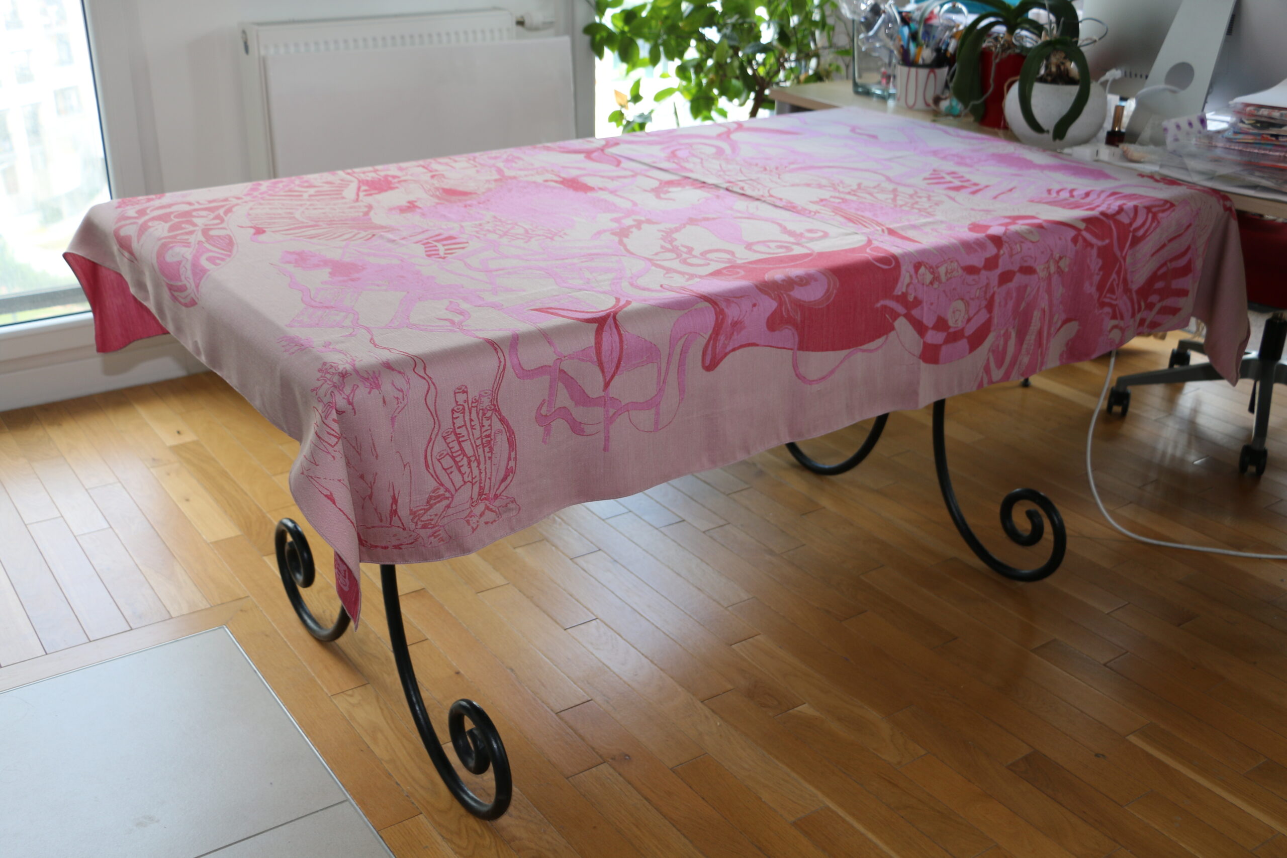 Tablecloth "Minotaure in waters" jacquard drawing rose by Stella Polare - Image 18