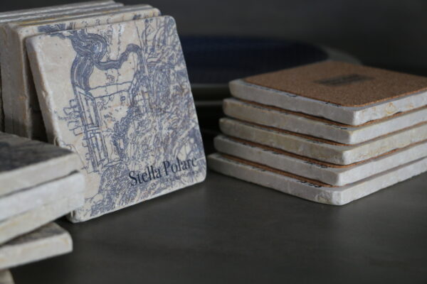 Marble coaster "Joy of open mindneess", drawing on marble by Stella Polare – Image 8