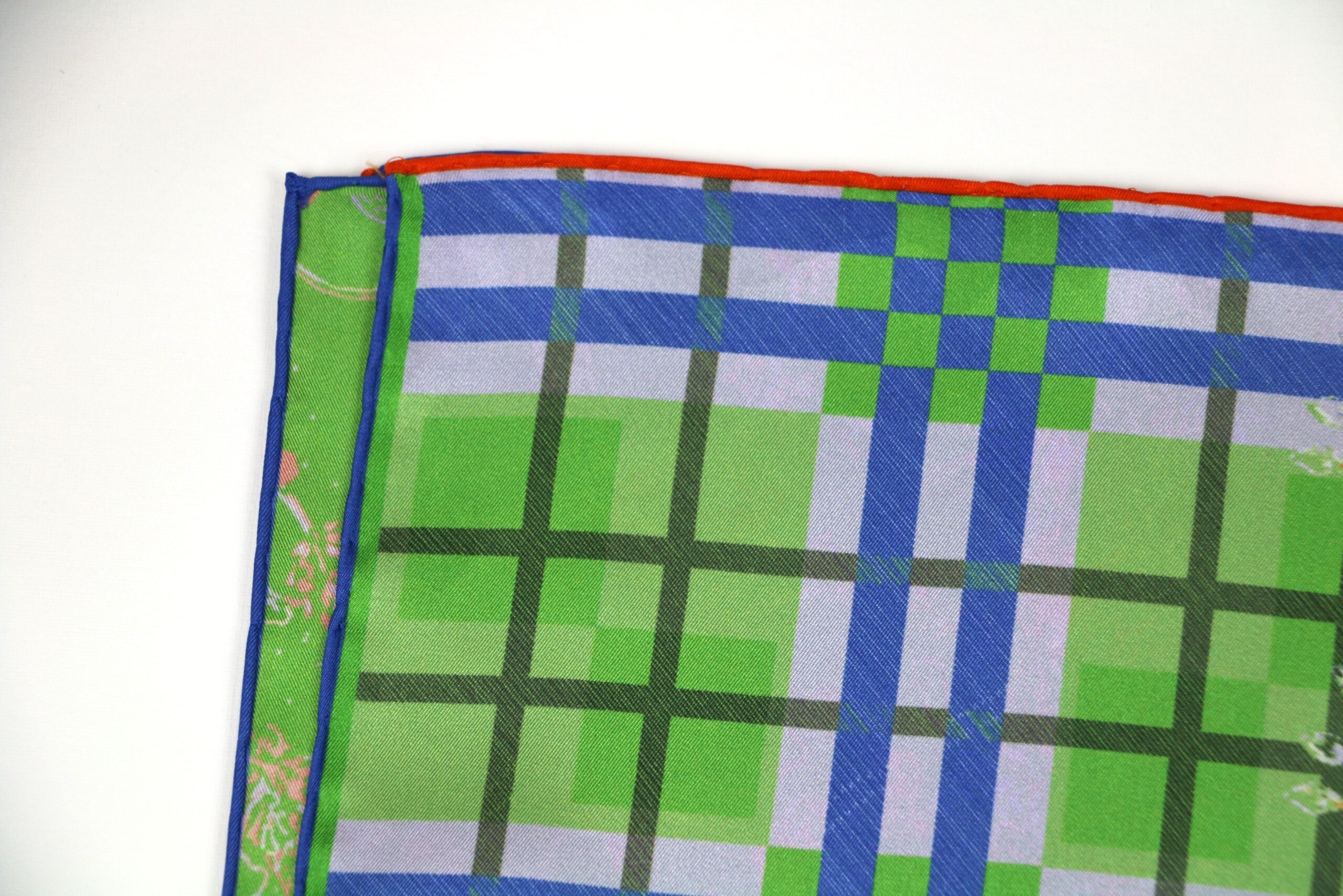 Silk Scarf "Minotaure space N2" prune et vert by Stella Polare - Image 6